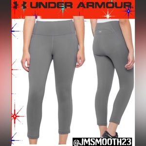 🛑CLEARANCE‼️ 🆕 Under Armour DFO Reflect High-Rise Capri tights
